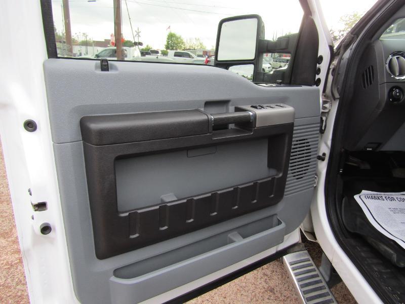 Ford F-250 SD XLT Crew Cab 4WD 2015