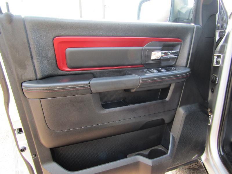 RAM 1500 Rebel Crew Cab SWB 4WD 2016
