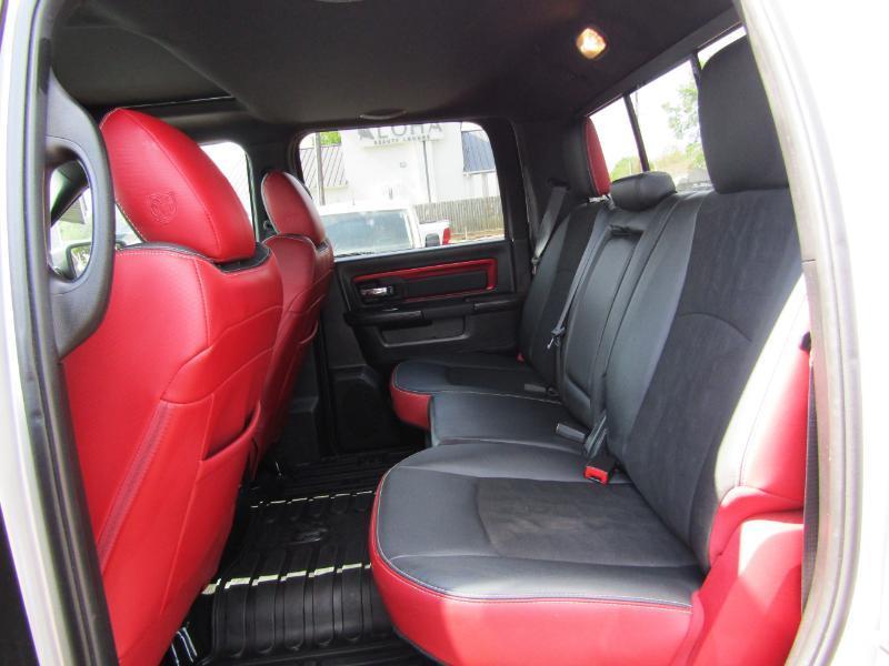 RAM 1500 Rebel Crew Cab SWB 4WD 2016