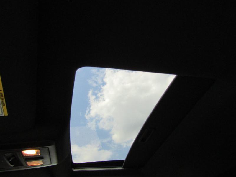 RAM 1500 Rebel Crew Cab SWB 4WD 2016