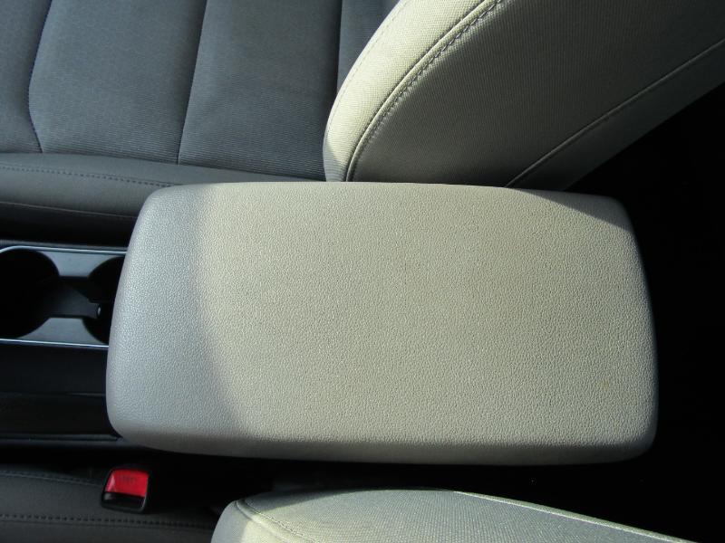 Hyundai Elantra SE 6MT 2017