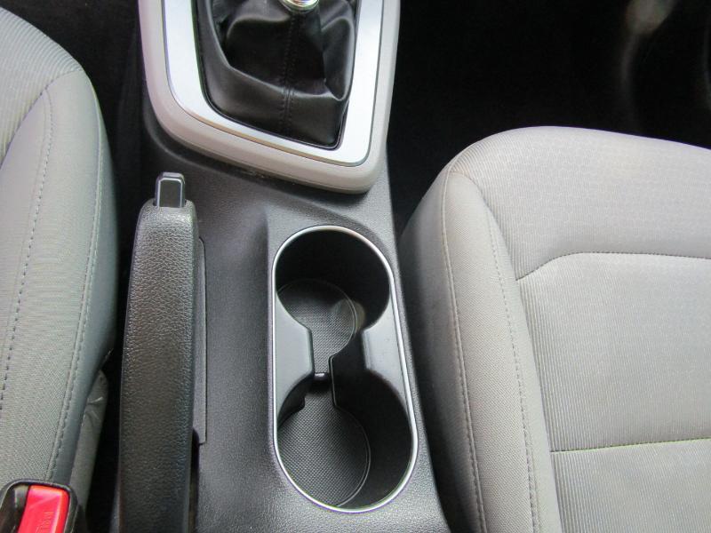 Hyundai Elantra SE 6MT 2017