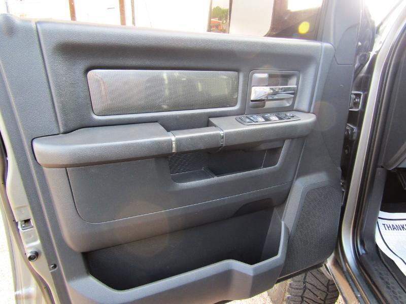 RAM 2500 Laramie Crew Cab LWB 4WD 2011