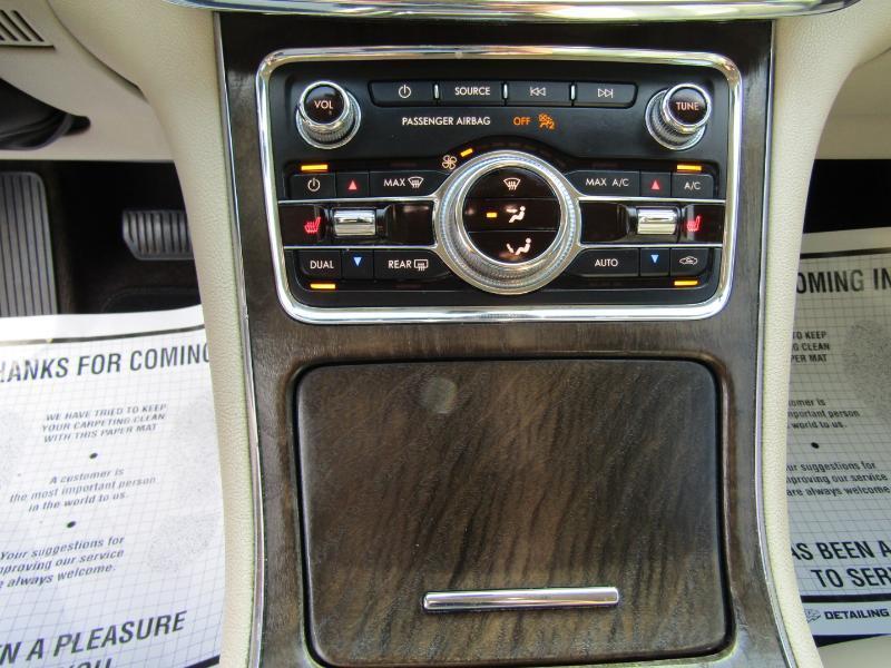 Lincoln Continental Premier 2017