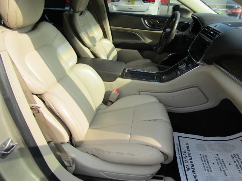 Lincoln Continental Premier 2017