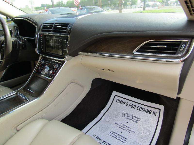 Lincoln Continental Premier 2017