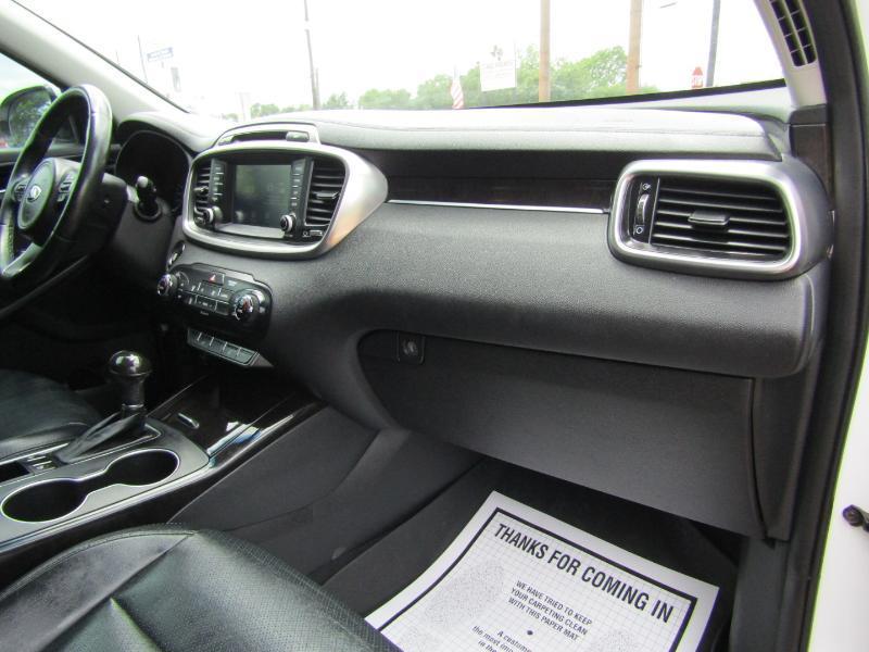 Kia Sorento EX V6 2WD 2017