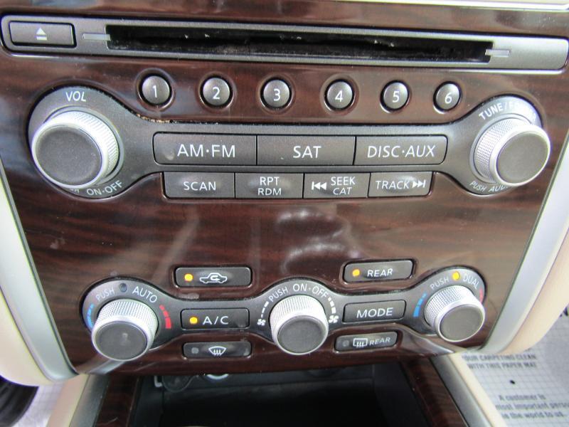 Nissan Pathfinder Platinum 2WD 2016