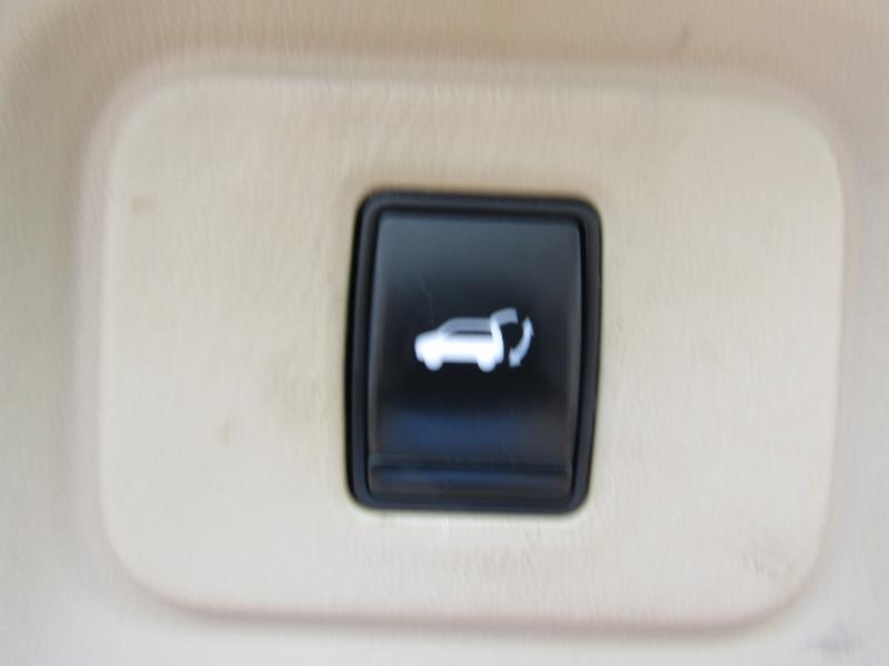 Nissan Pathfinder Platinum 2WD 2016