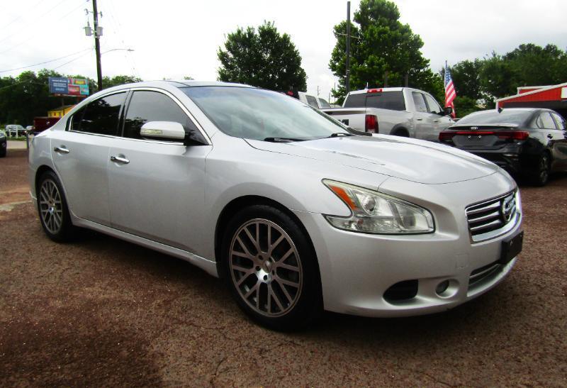Nissan Maxima SV 2014