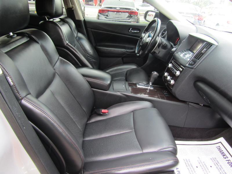 Nissan Maxima SV 2014