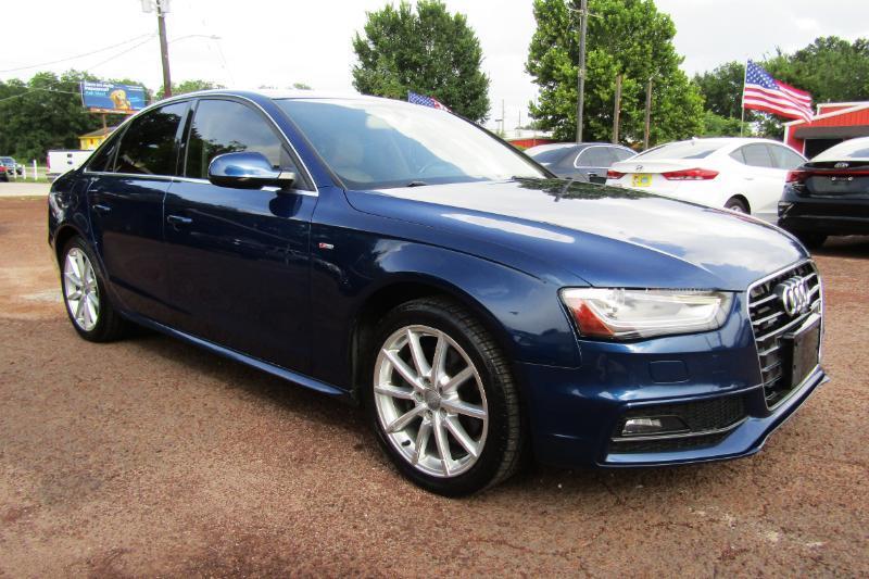 Audi A4 2.0T Premium quattro Sedan 2015