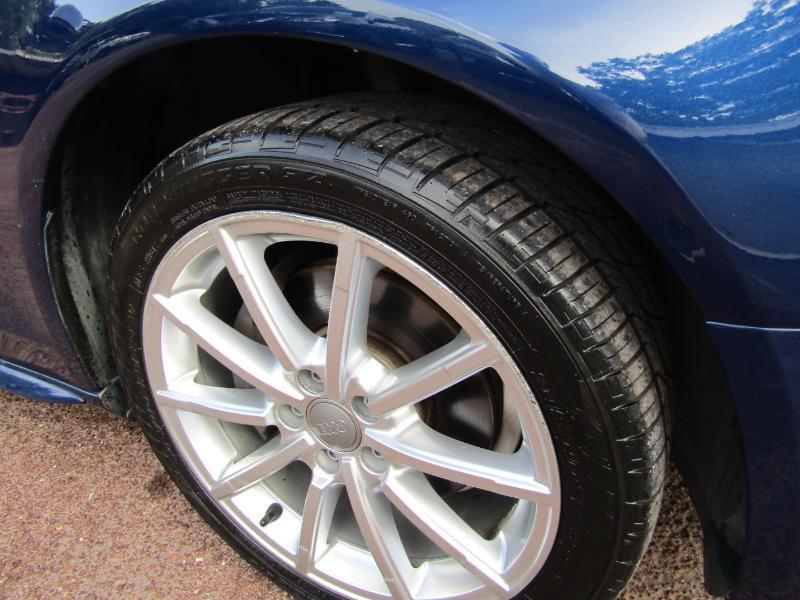 Audi A4 2.0T Premium quattro Sedan 2015