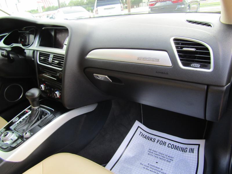 Audi A4 2.0T Premium quattro Sedan 2015