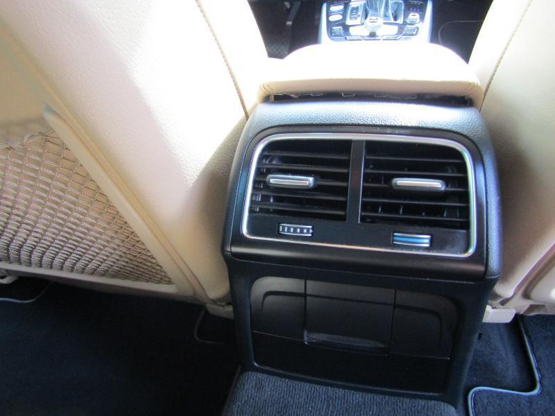 Audi A4 2.0T Premium quattro Sedan 2015