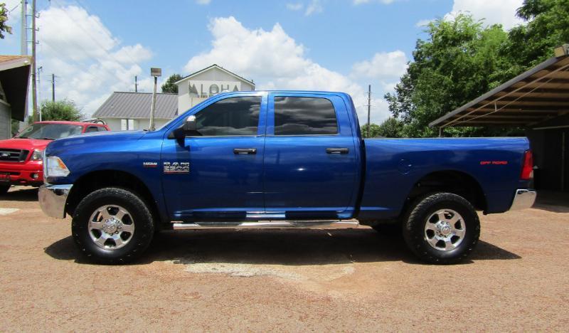 RAM 2500 Tradesman Crew Cab SWB 4WD 2017