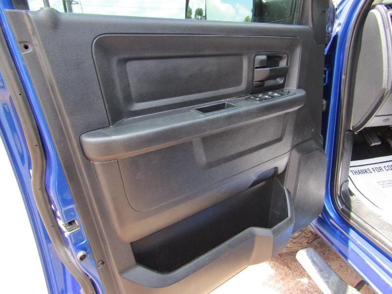 RAM 2500 Tradesman Crew Cab SWB 4WD 2017