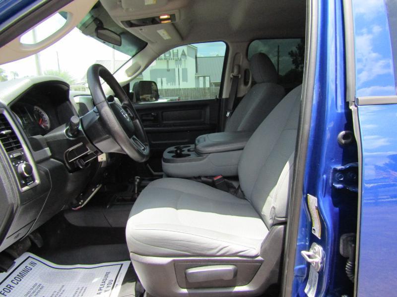 RAM 2500 Tradesman Crew Cab SWB 4WD 2017