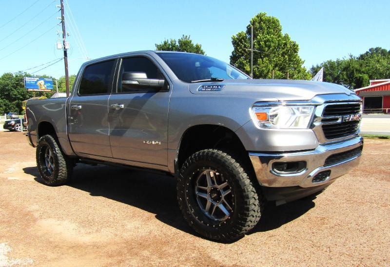 RAM 1500 Lone Star Crew Cab SB 4WD 2019