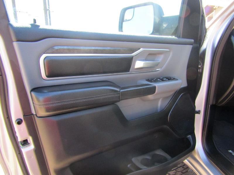 RAM 1500 Lone Star Crew Cab SB 4WD 2019