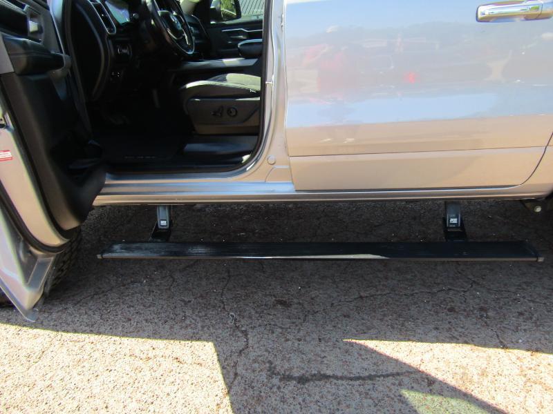RAM 1500 Lone Star Crew Cab SB 4WD 2019