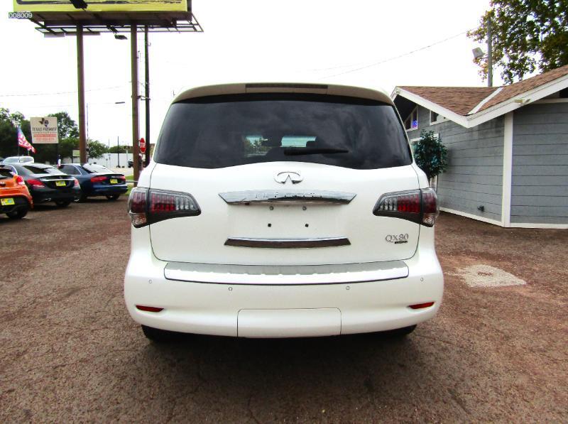 Infiniti QX80 Limited 4D SUV 4WD 2017