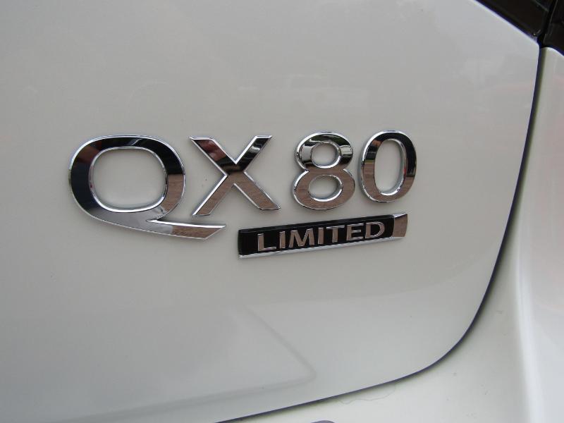 Infiniti QX80 Limited 4D SUV 4WD 2017