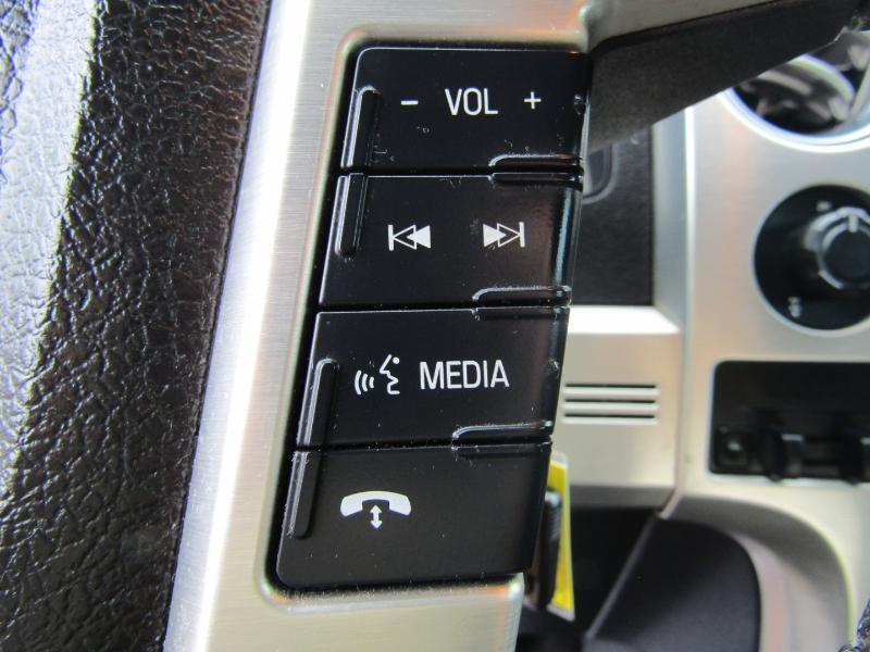 2013 Ford F-150 Platinum - Photo 19