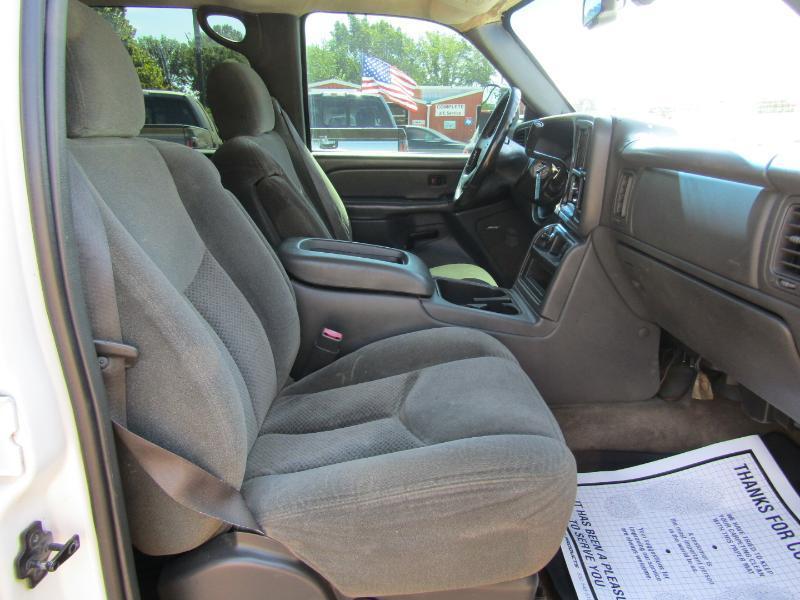 Chevrolet Silverado 3500 LS Crew Cab 4WD 2004