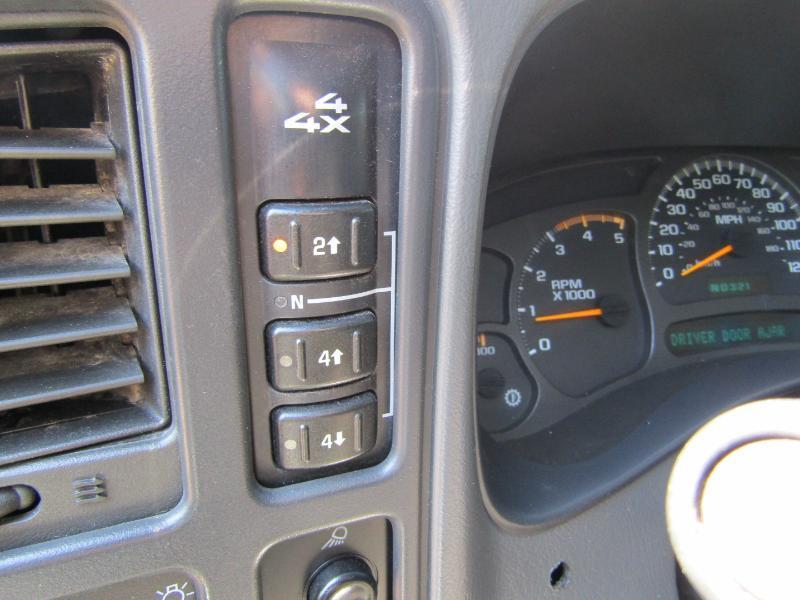 Chevrolet Silverado 3500 LS Crew Cab 4WD 2004