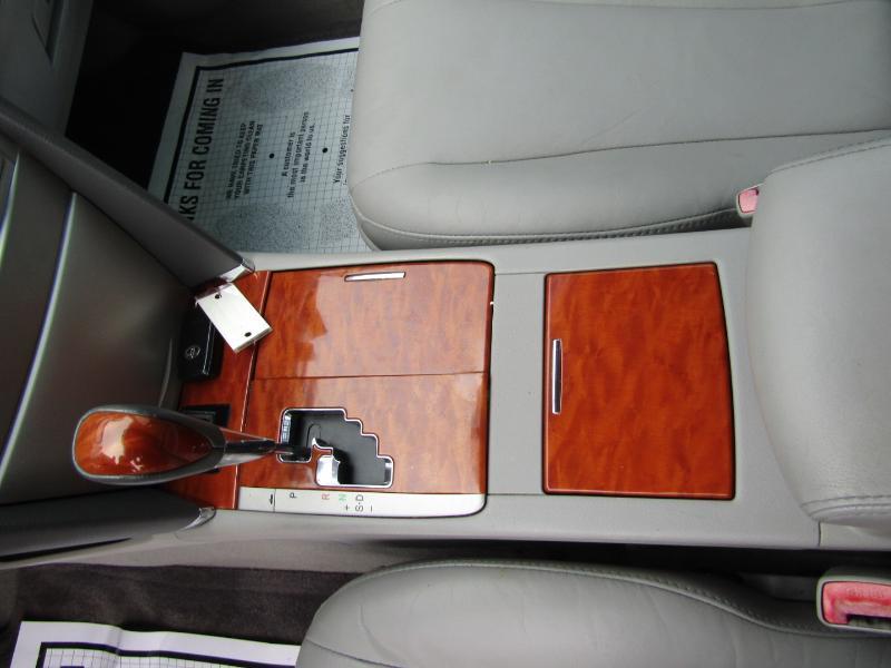 Toyota Camry XLE V6 2011