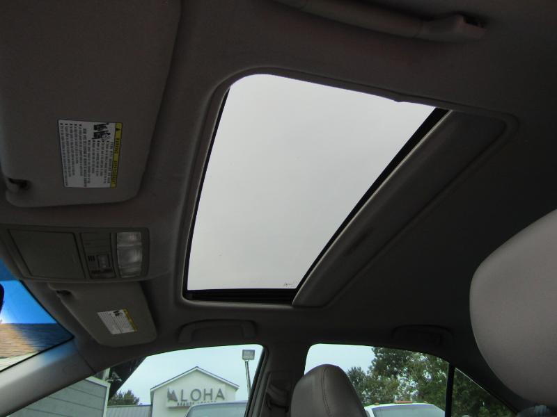 Toyota Camry XLE V6 2011