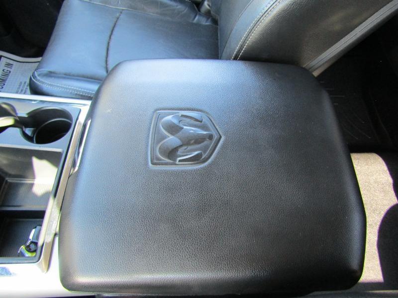 RAM 1500 Laramie Crew Cab SWB 4WD 2014