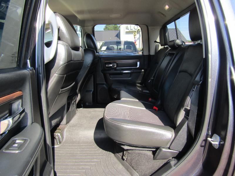 RAM 1500 Laramie Crew Cab SWB 4WD 2014