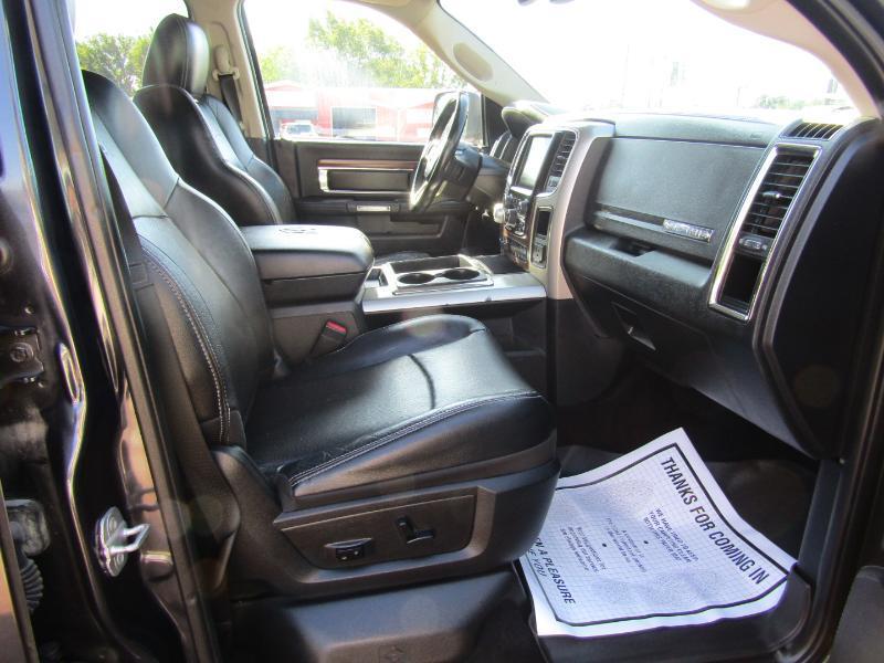 RAM 1500 Laramie Crew Cab SWB 4WD 2014