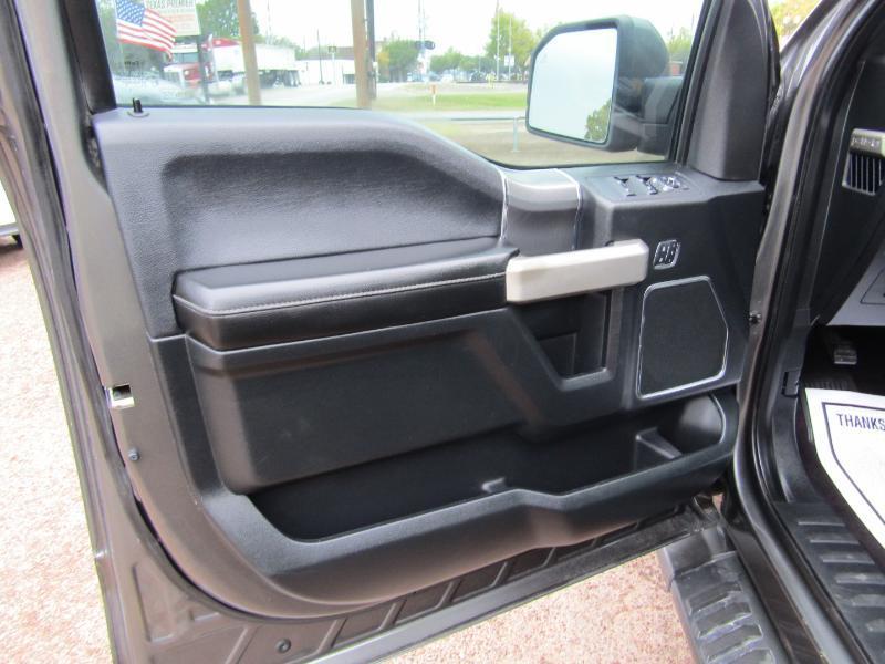 Ford F-150 Lariat SuperCrew 5.5-ft. Bed 4WD 2016