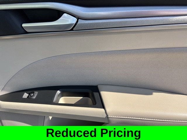 Ford Fusion Hybrid SE 2018