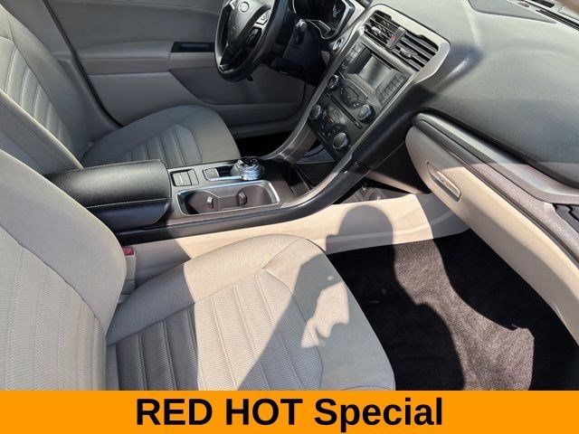 Ford Fusion Hybrid SE 2018