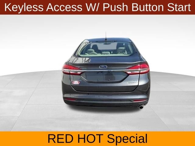 Ford Fusion Hybrid SE 2018