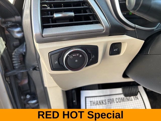 Ford Fusion Hybrid SE 2018