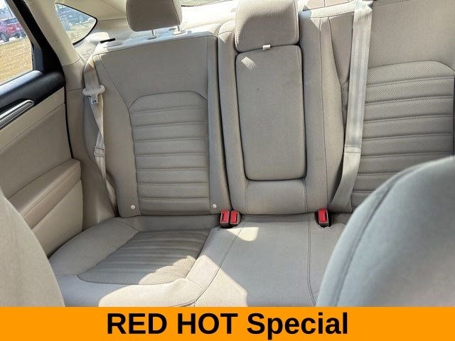 Ford Fusion Hybrid SE 2018