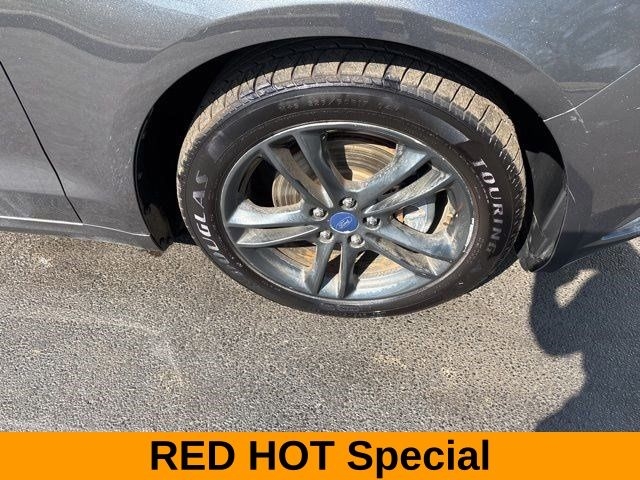 Ford Fusion Hybrid SE 2018