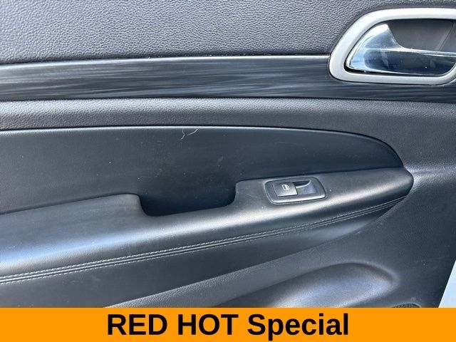 Jeep Grand Cherokee Laredo E 2020