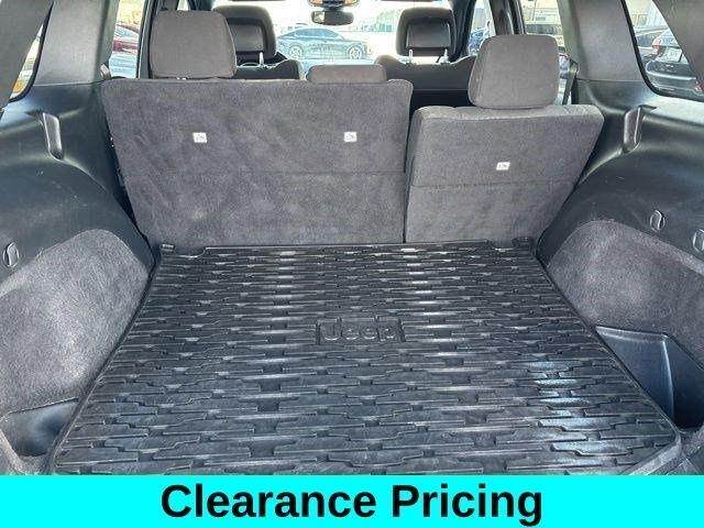 Jeep Grand Cherokee Laredo E 2020