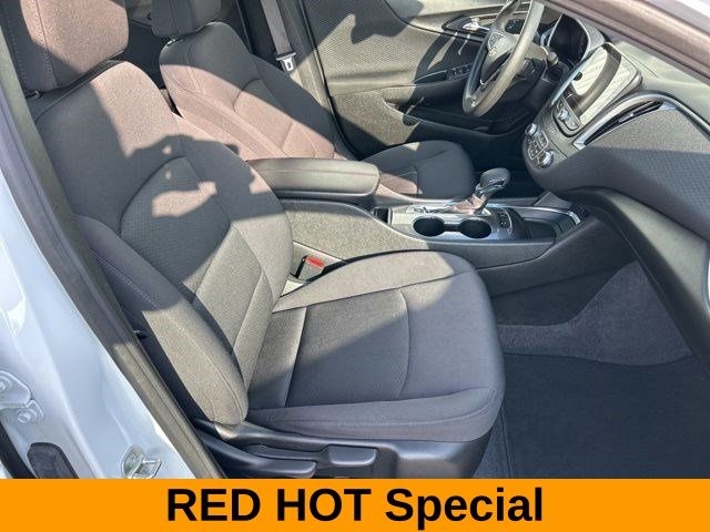 Chevrolet Malibu  2024