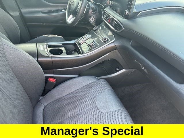 Hyundai Santa Fe SE 2021