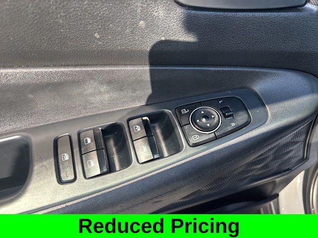 Hyundai Santa Fe SE 2021