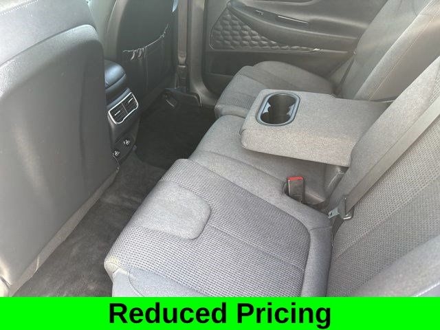 Hyundai Santa Fe SE 2021