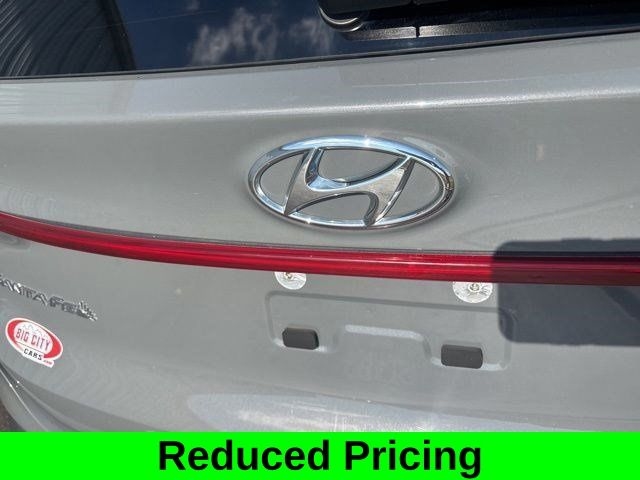 Hyundai Santa Fe SE 2021