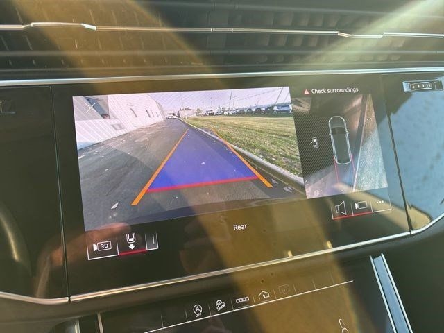 Audi Q8  2022 Audi Q8  2022